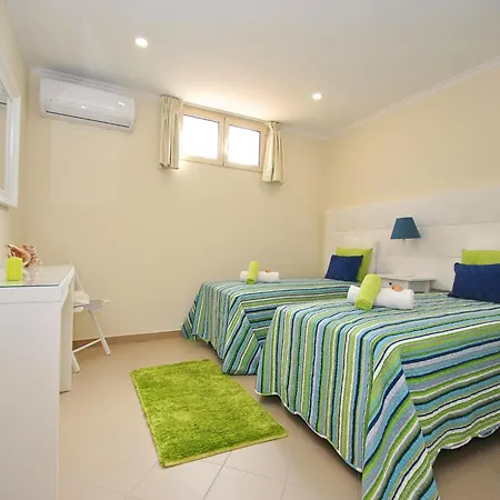 Villa In Algarve Near Golden Beaches فيلة البوفيرا