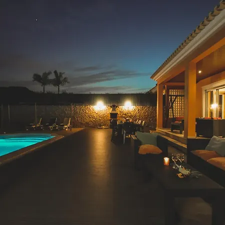 Villa In Algarve Near Golden Beaches * 알부페이라