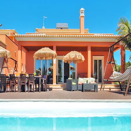 Villa In Algarve Near Golden Beaches Vila